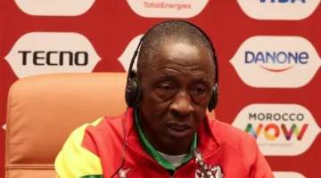 قرار حاسم.. إقالة مدرب منتخب بوركينا فاسو بعد توديع أمم إفريقيا موجعة